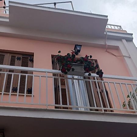 Lefterakis Place Aegina Exterior foto